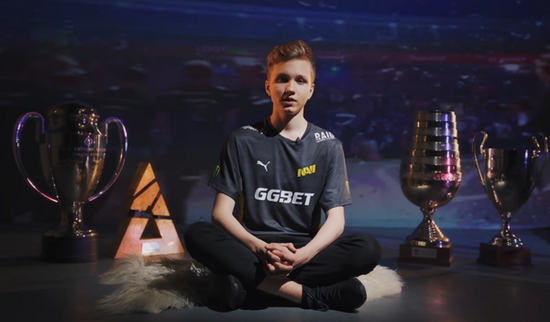 30岁女性如何在电竞赛场上夺冠的励志故事